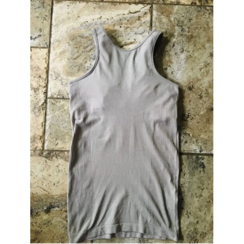 LULULEMON Seamlessly Covered Racer Front Tank Grey 6